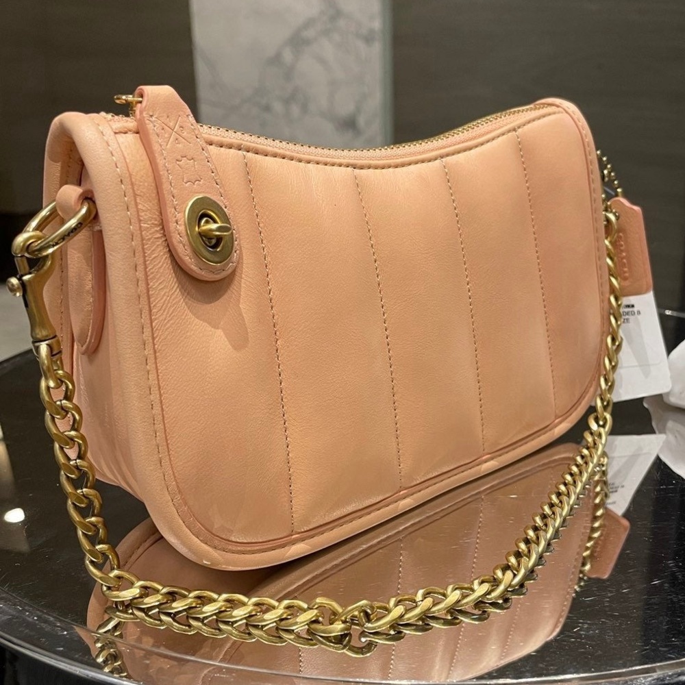 NWT Coach Swinger 20 with Quilting Color: Faded Blush